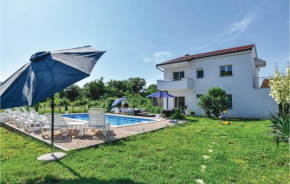 Four-Bedroom Holiday Home in Prolozac Donji